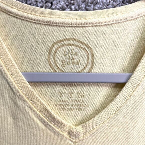 Life Is Good T-Shirt Women’s Small Yellow Classic Fit V-Neck Short Sleeve - Picture 2 of 5